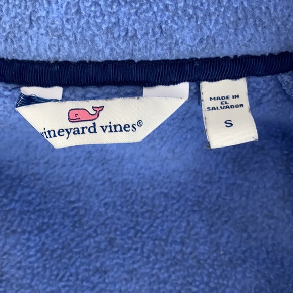 Vineyard Vines Fleeze quarter zip! - Picture 5 of 8